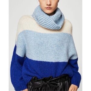MOON & MADISON Chunky Blue Stripe Cowl Neck Sweater Medium